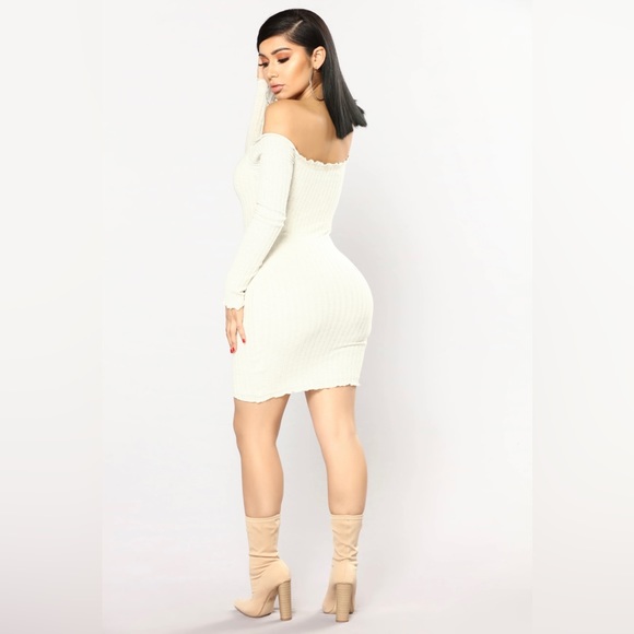 Jacklyn Off Shoulder Mini Long Sleeve Dress Cream /Oatmeal New With Tags Fashion - Picture 3 of 4